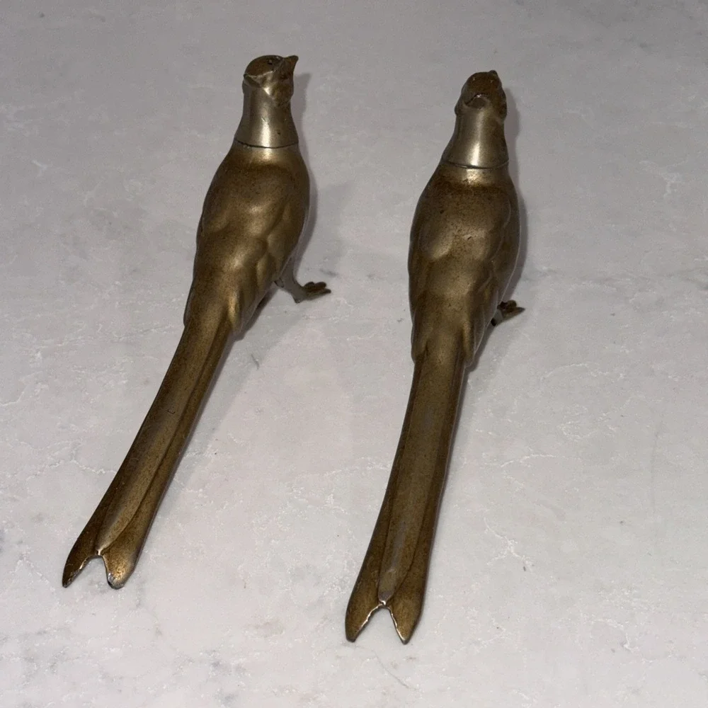 VINTAGE S&P SALT AND PEPPER SHAKER SET SILVER TONE METAL PAIR PHEASANT BIRDS